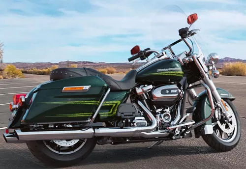 Foto de perfil del 1745 ROAD KING FLHR 2019 en color indefinido.