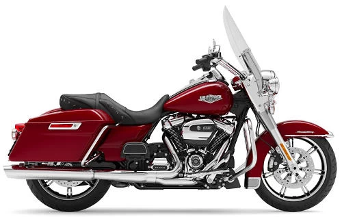 Foto de perfil del 1745 Road King FLHR 2020 en color rojo.