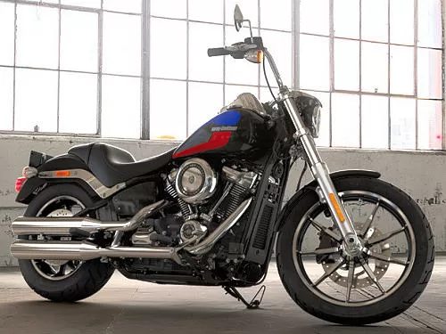 Photo de profil de la 1745 SOFTAIL LOW RIDER FXLR 2018 en couleur non défini