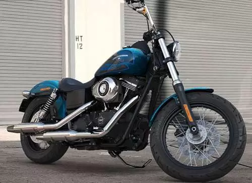 Foto de perfil del 1690 DYNA STREET BOB FXDB 2016 en color indefinido.