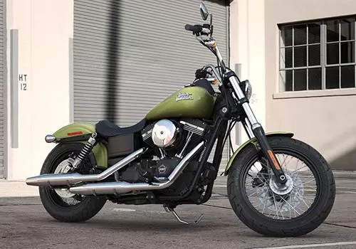 Foto de perfil del 1690 DYNA STREET BOB FXDB 2017 en color indefinido.