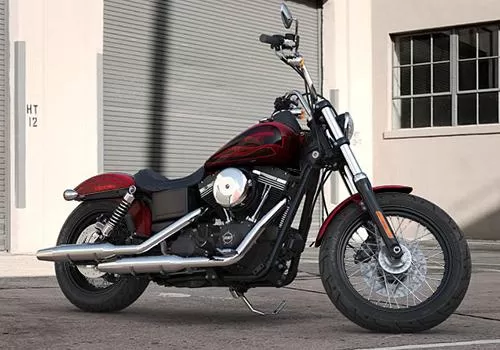 Foto de perfil del 1690 DYNA STREET BOB FXDB 2017 en color indefinido.