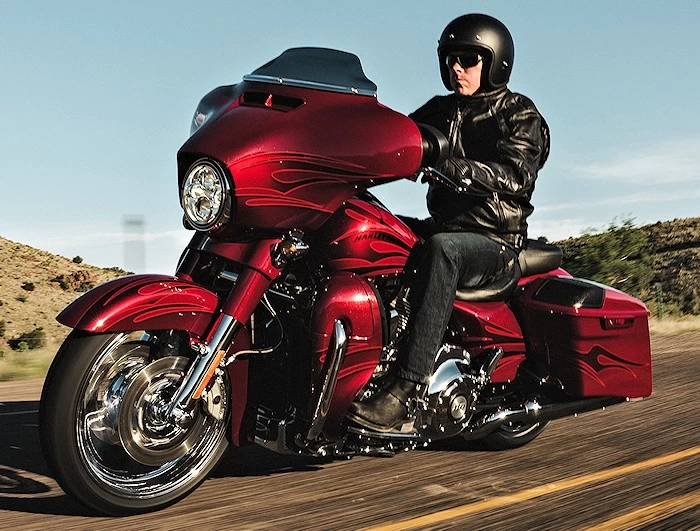 Harley-Davidson CVO 1800 STREET GLIDE FLHXSE 2016 - Ficha de la moto