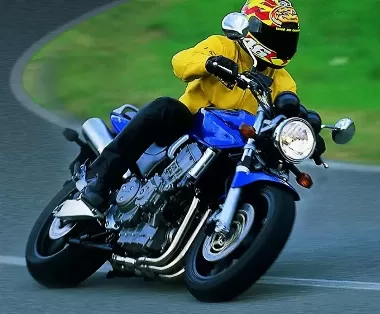 Photo of Honda CBF 900 HORNET 2002