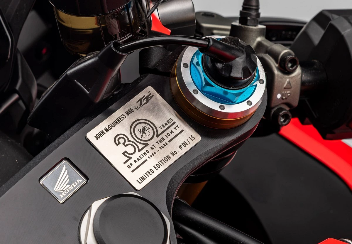 Honda CBR 1000 RR-R Fireblade SP John McGuinness 30th Anniversary 2026 - 2