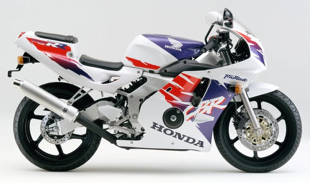 Honda CBR 250 RR 1990 - 8