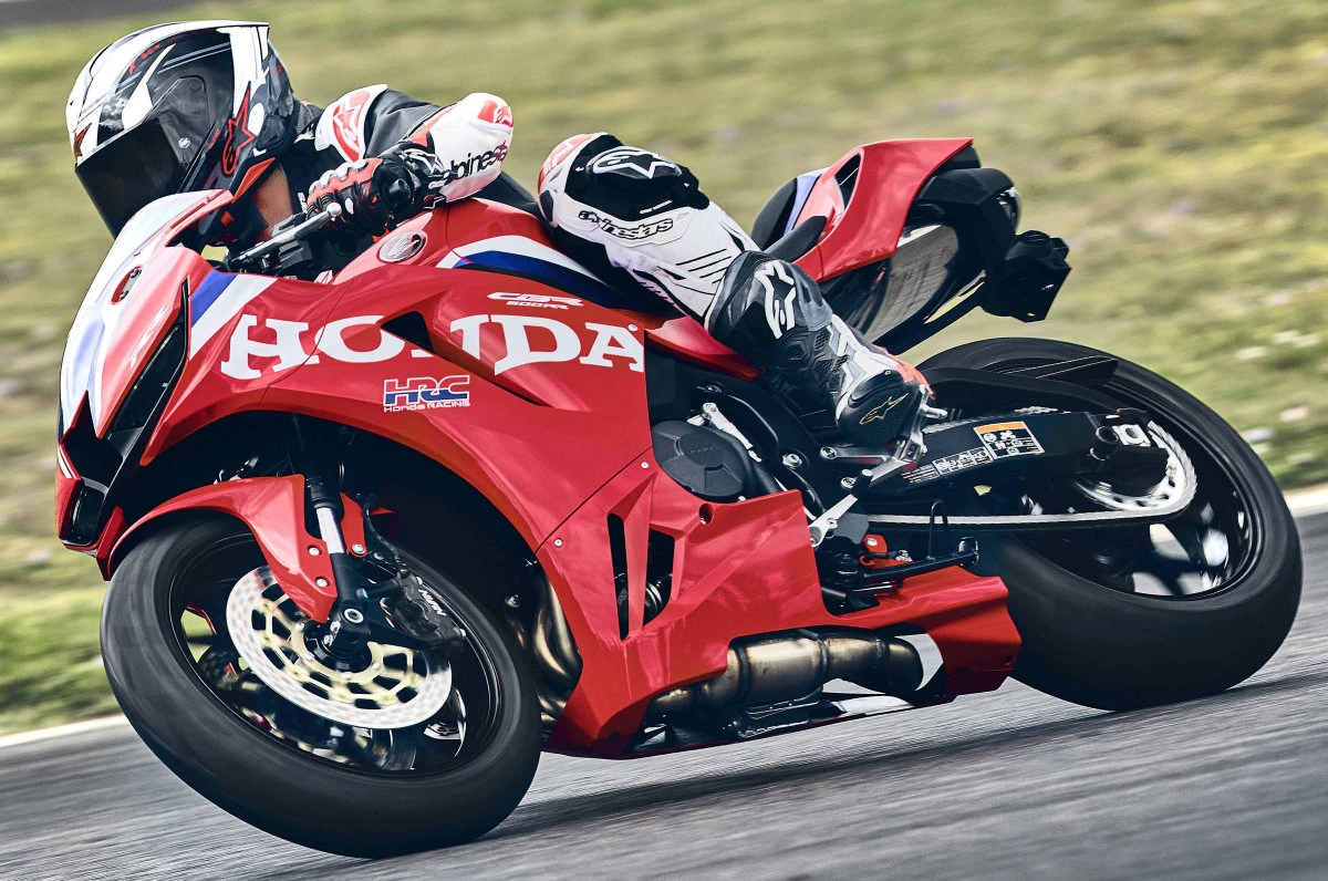 Honda CBR 600 RR 2027 - 10