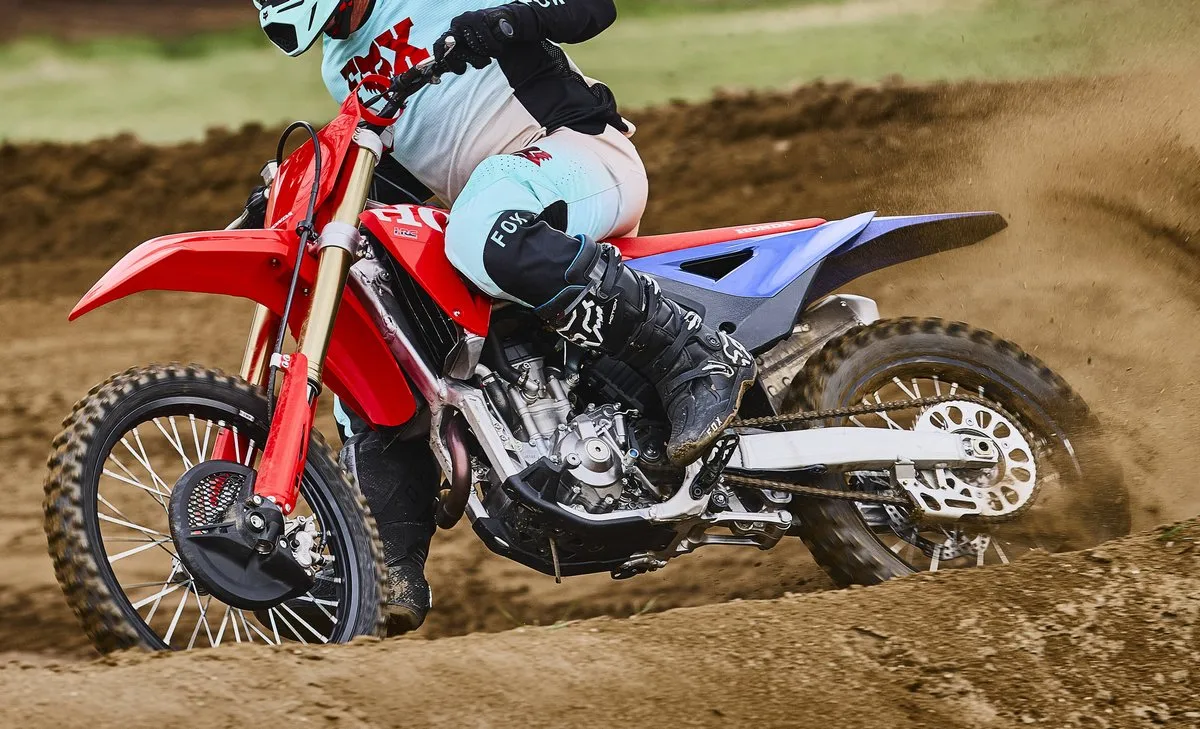 Honda CRF 250 R 2027 - 11