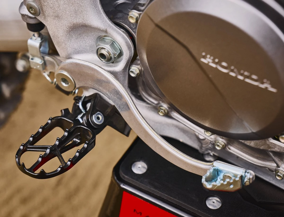 Honda CRF 450 R 2027 - 17
