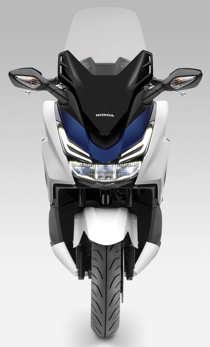 Honda Forza 125 2015 - 1