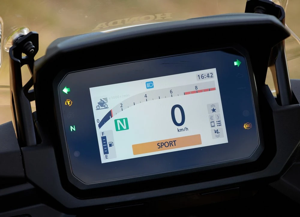 Honda NC 750 X 2025 - speedo