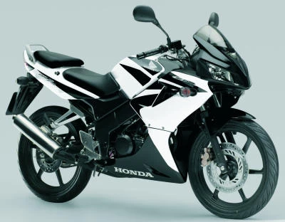 Photo de profil de la CBR 125 R 2007 en couleur non défini