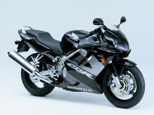 Profile photo of CBR 600 F 2001 in color not defined.