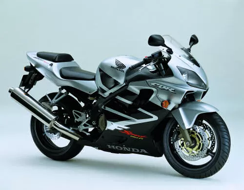 Foto de perfil del CBR 600 FS 2002 en color indefinido.