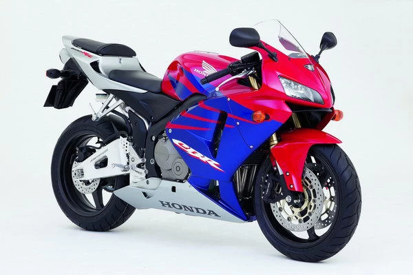 Profile photo of CBR 600 RR 2005 in color not defined.