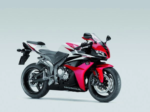 Profile photo of CBR 600 RR 2008 in color not defined.