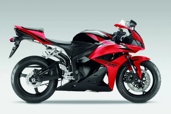 Profile photo of CBR 600 RR 2010 in color not defined.