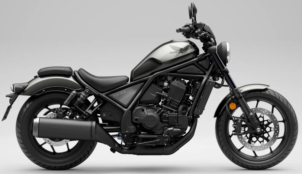Profile photo of CMX 1100 Rebel DCT 2027 in color black.