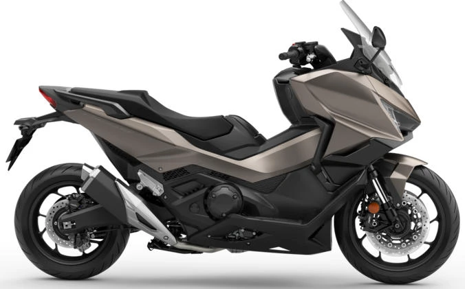 Profile photo of Forza 750 2027 in color beige.
