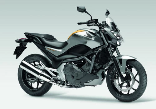 Profile photo of NC 700 S 2013 in color not defined.