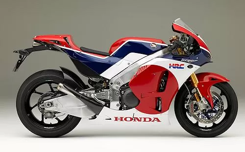 Foto de perfil del RC 213 V-S 2015 en color indefinido.