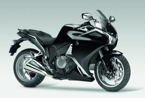 Foto de perfil del VFR 1200 F 2012 en color indefinido.