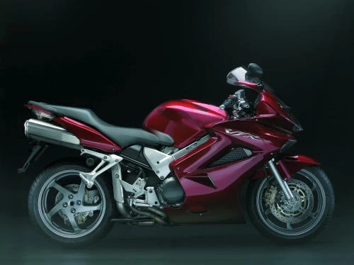 Foto de perfil del VFR 800 V-TEC  RC 46 II 2008 en color indefinido.