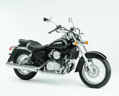 Profile photo of 125 Shadow VT 2001 in color not defined.