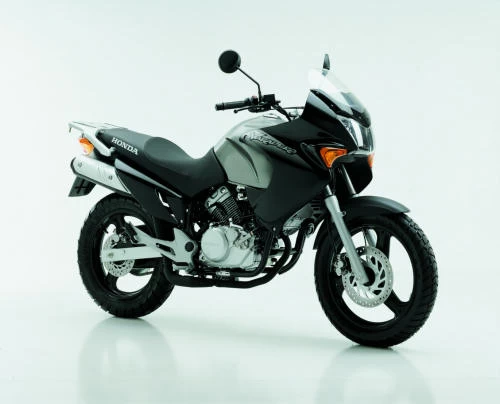 Profile photo of 125 VARADERO XLV 2003 in color not defined.