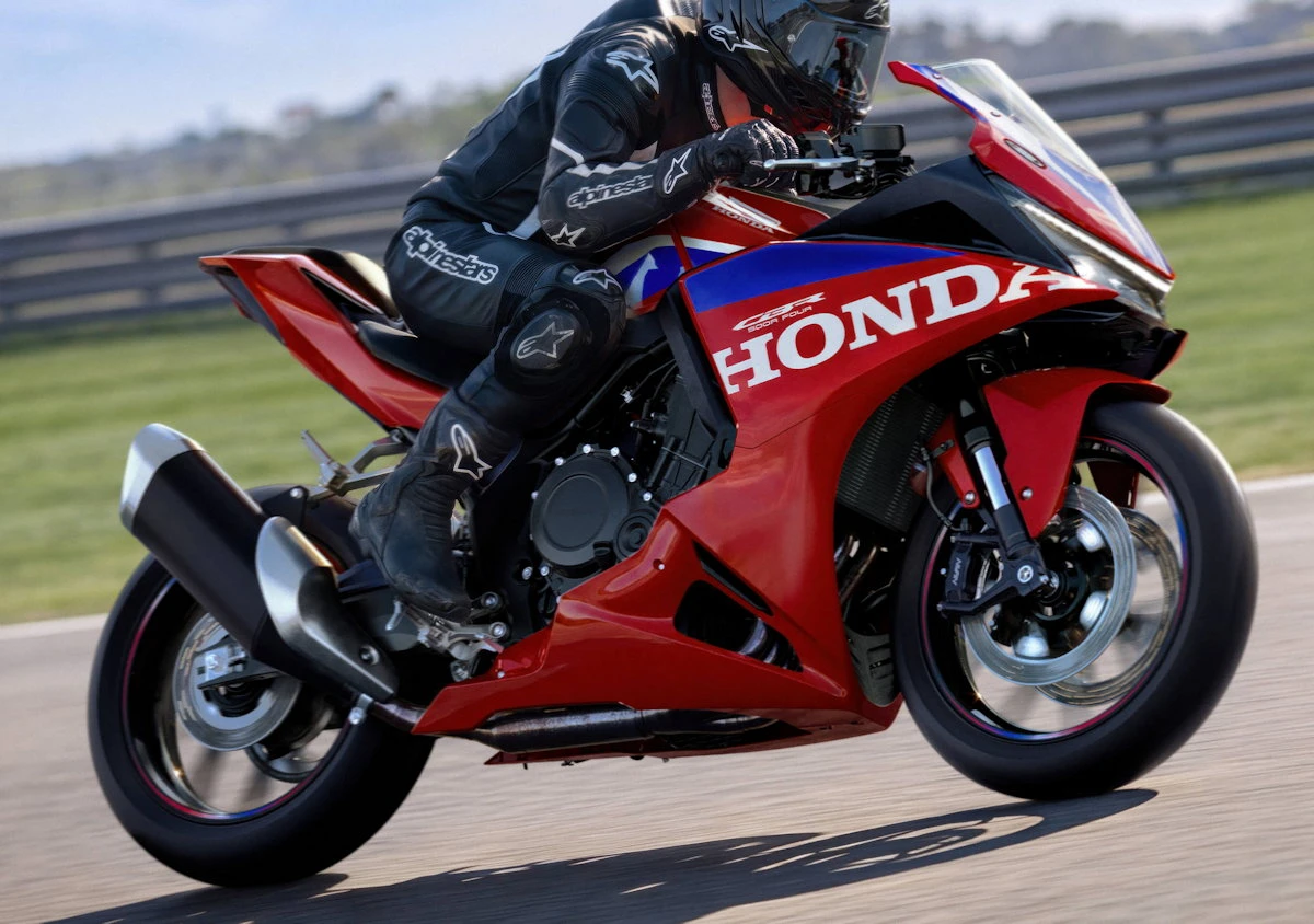 Honda CBR 500 R Four 2027 - 1