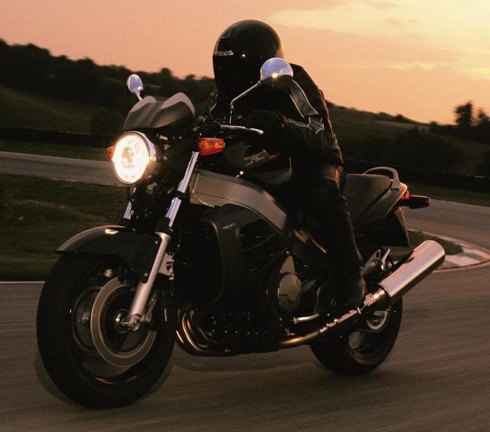 Hondaハイブリッド1390 Honda X-11 CB 1100 SF X-Eleven 2000 - Motorcycle specifications, used