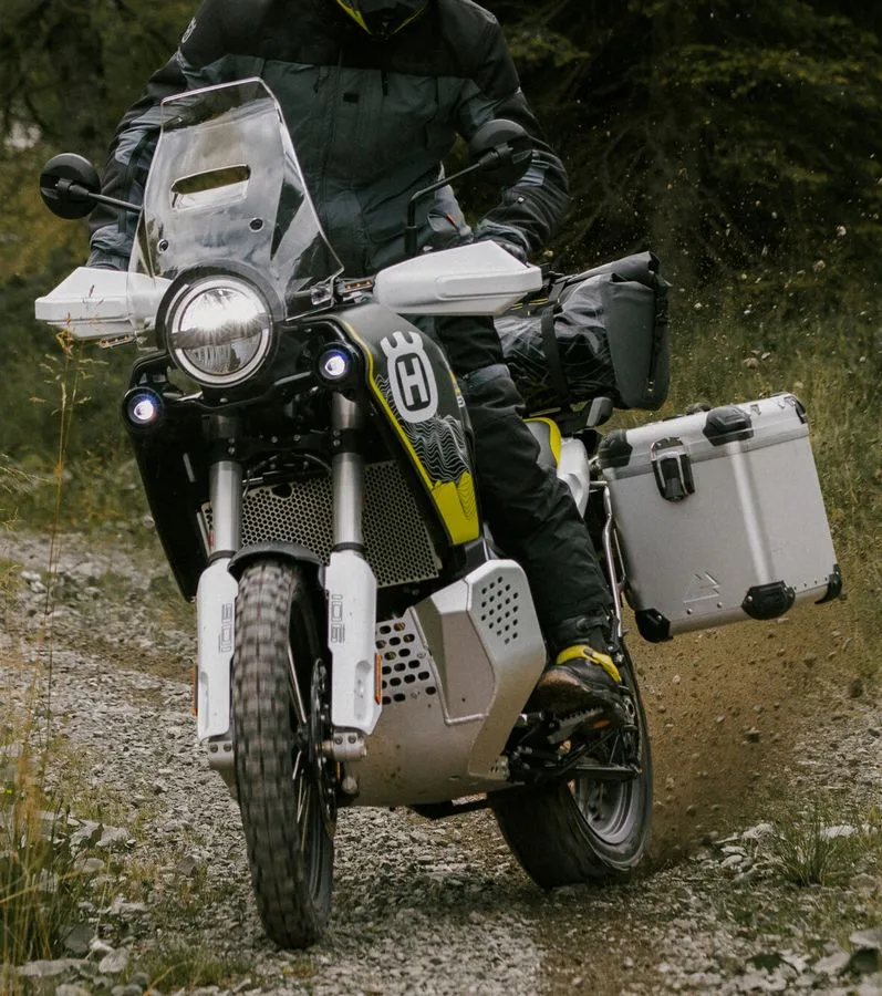 Husqvarna Norden 901 Expedition 2026 - 12