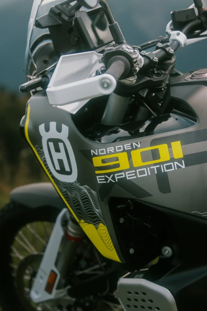 Husqvarna Norden 901 Expedition 2026 - 3