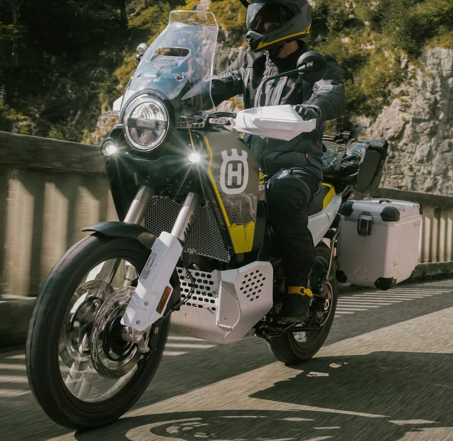 Husqvarna Norden 901 Expedition 2026 - 17