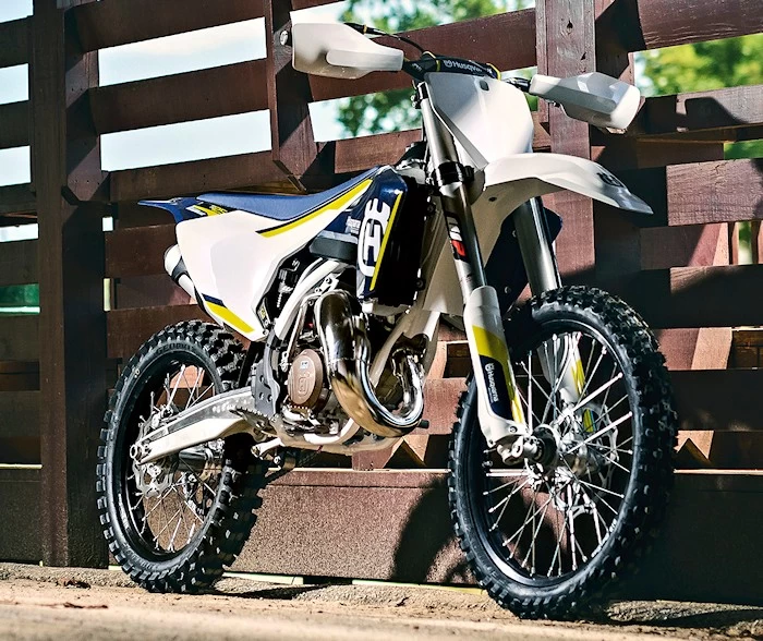 Husqvarna TC 125 2016 - Motorcycle specifications, reviews, photos