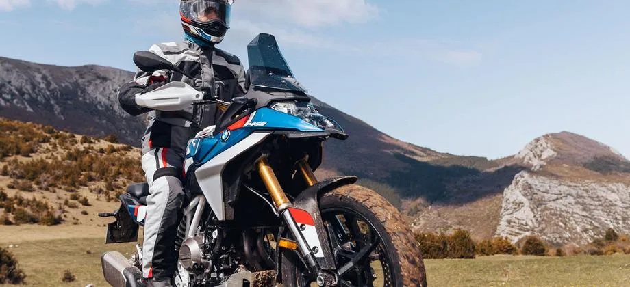 Prueba de la BMW F 450 GS: las carreteras secundarias, pan comido