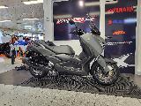 XMAX 300 2025