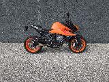 990 DUKE 2025