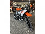 390 ADVENTURE X 2026