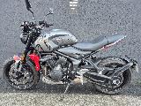 TRIDENT 660 2022