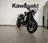HUSQVARNA 801 SVARTPILEN 2025