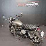 Triumph STREET SCRAMBLER  900
