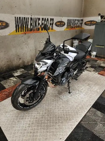 kawasaki-z-650-2019-4190-sur-vitrolles