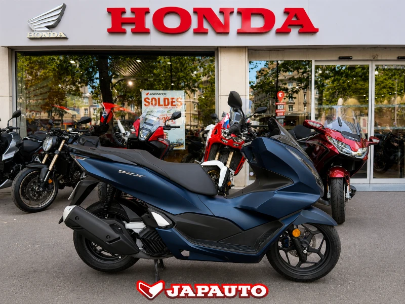 Honda PCX 125 2024 for 2490 in PARIS 16 - Used