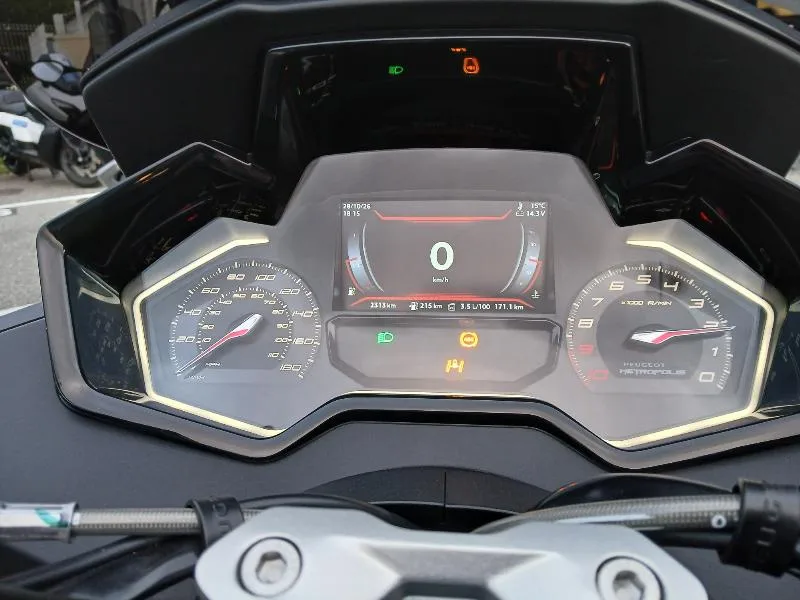Peugeot METROPOLIS 400 RXR 2025 à 7150€ sur ST MARTIN D'HERES