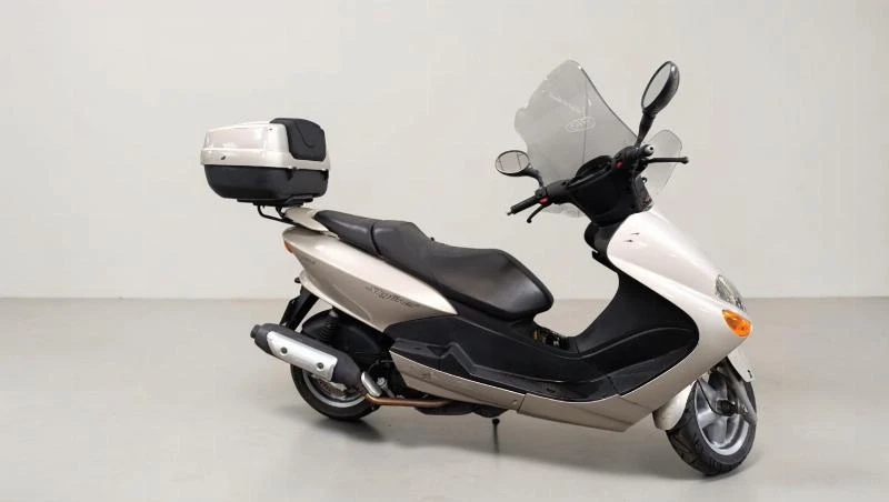 Mbk Plus Motobecane (MBK) SKYLINER S 2001 à 350€ sur PRESSIGNY LES PINS