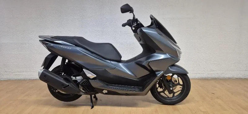 ホンダpcx125 Honda PCX125 - technical data, prices, reviews