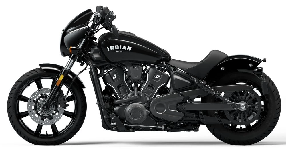 Une moto Indian 1250 Sport Scout de couleur noire vue de profil