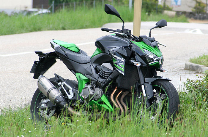Kawasaki Z 800 en statique