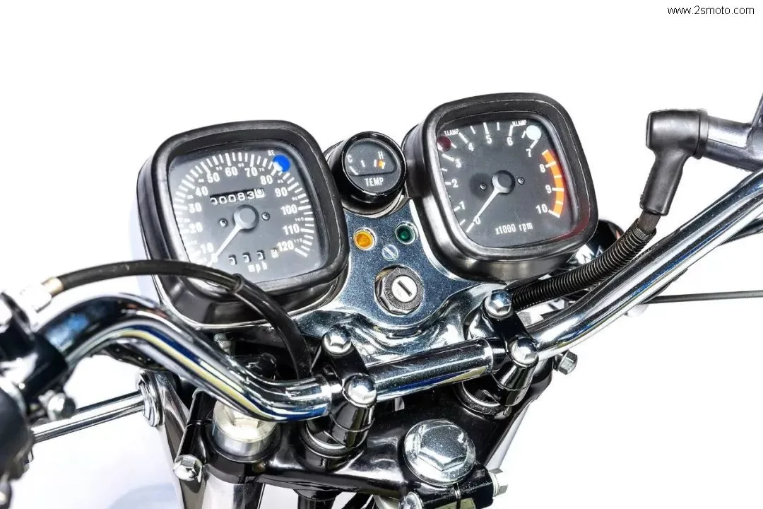 Kawasaki Square Four 750 1971 - 11